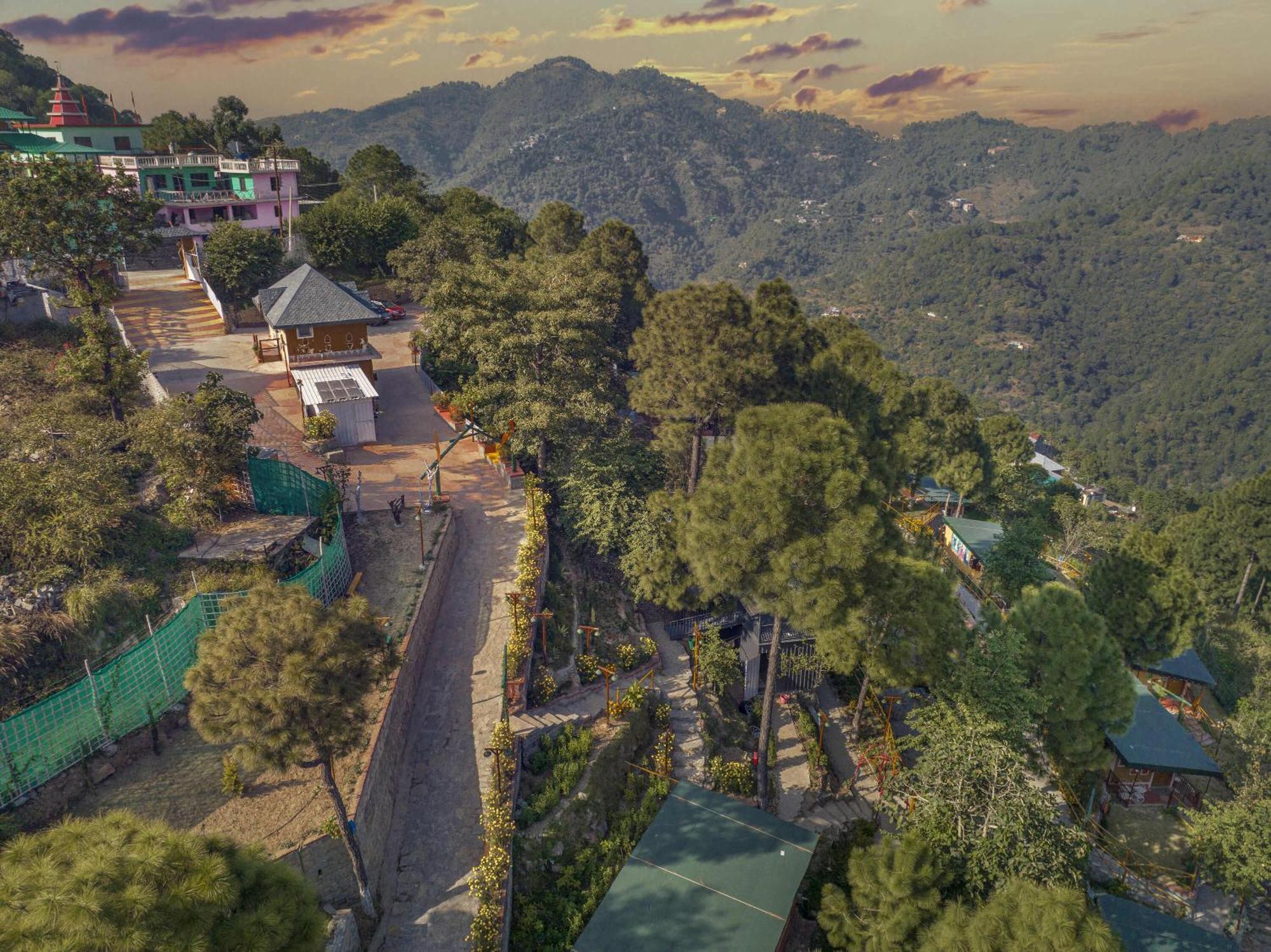 A Kasauli Ggaon By Echor Otel Dış mekan fotoğraf