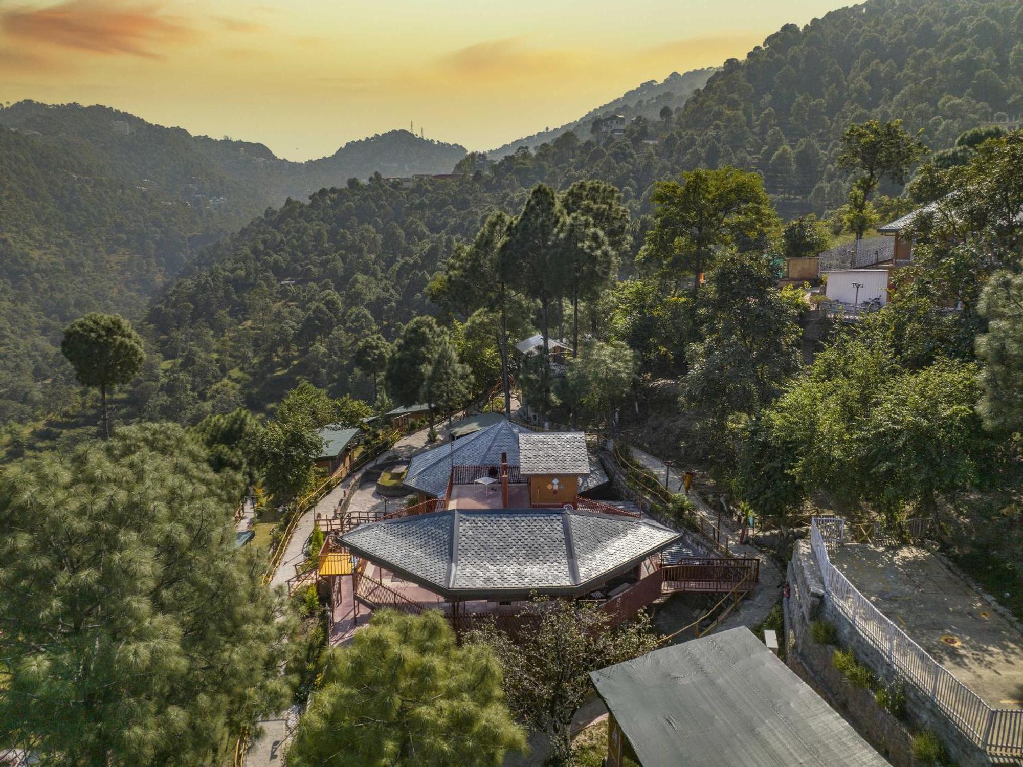 A Kasauli Ggaon By Echor Otel Dış mekan fotoğraf