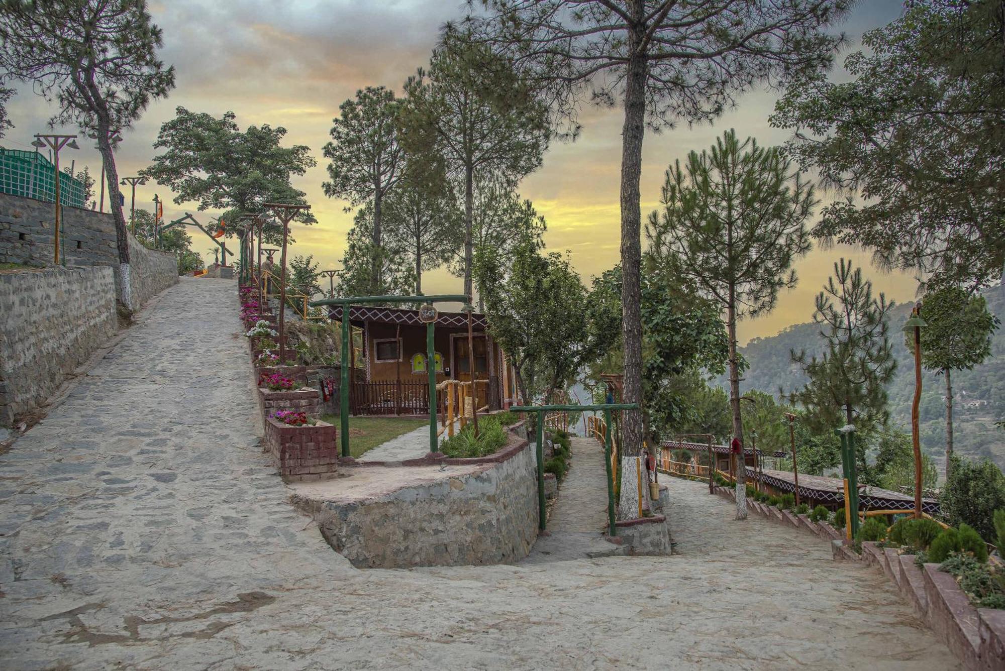 A Kasauli Ggaon By Echor Otel Dış mekan fotoğraf