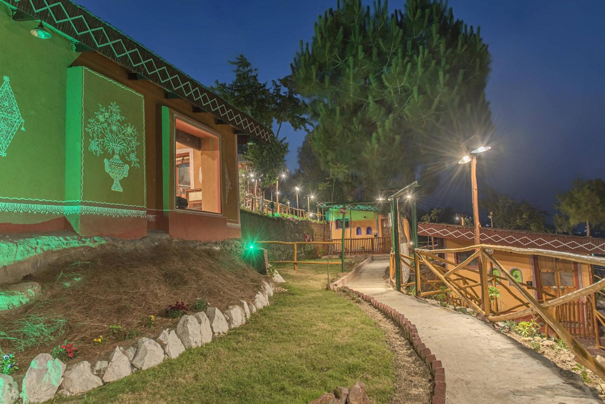 A Kasauli Ggaon By Echor Otel Dış mekan fotoğraf